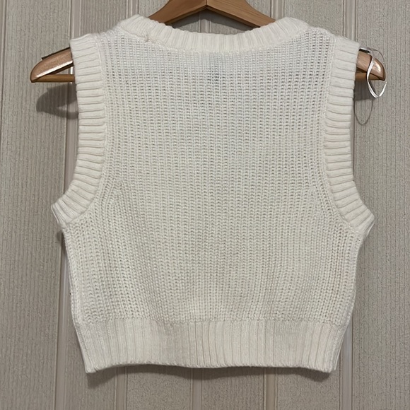 3 for $15! Cropped White Knit Vest - Picture 2 of 6